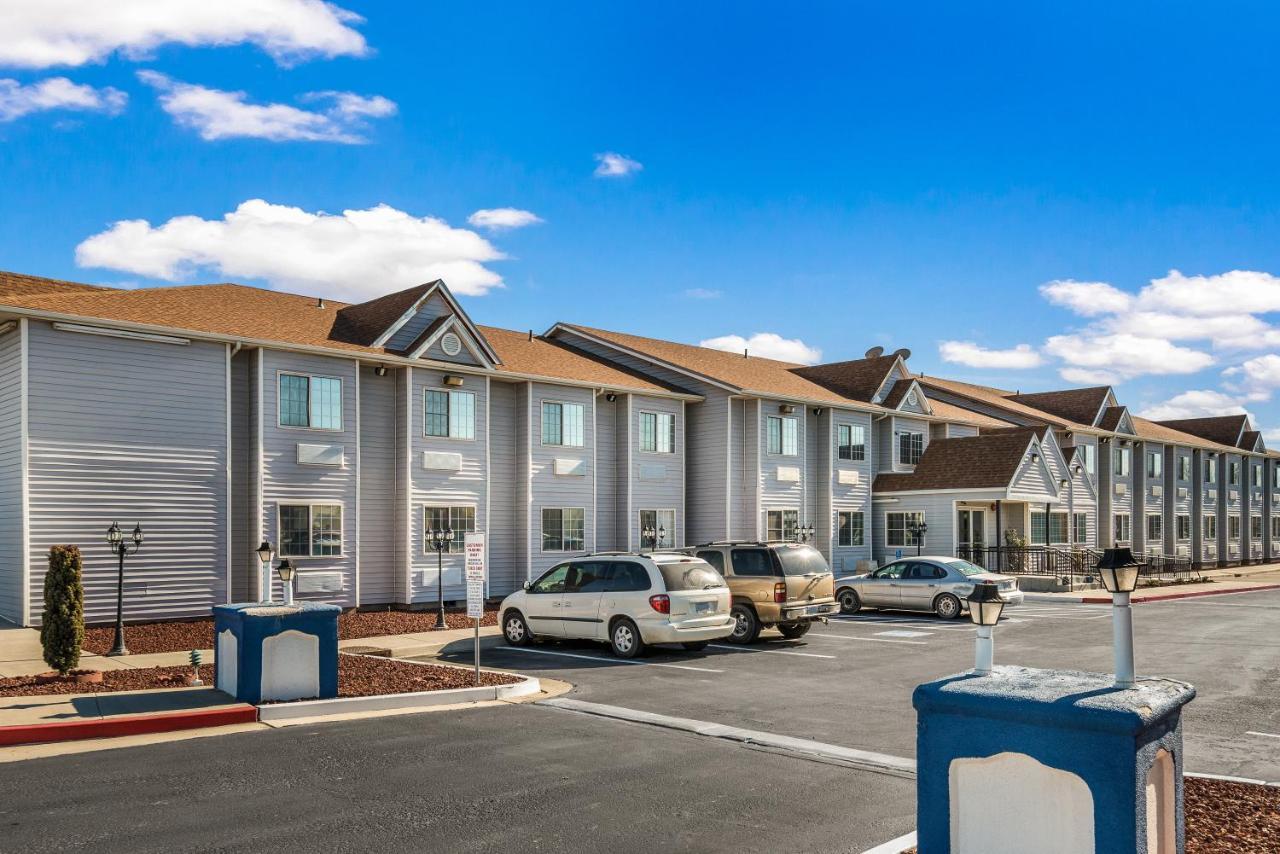 Quality Inn & Suites Near Nas Fallon Luaran gambar