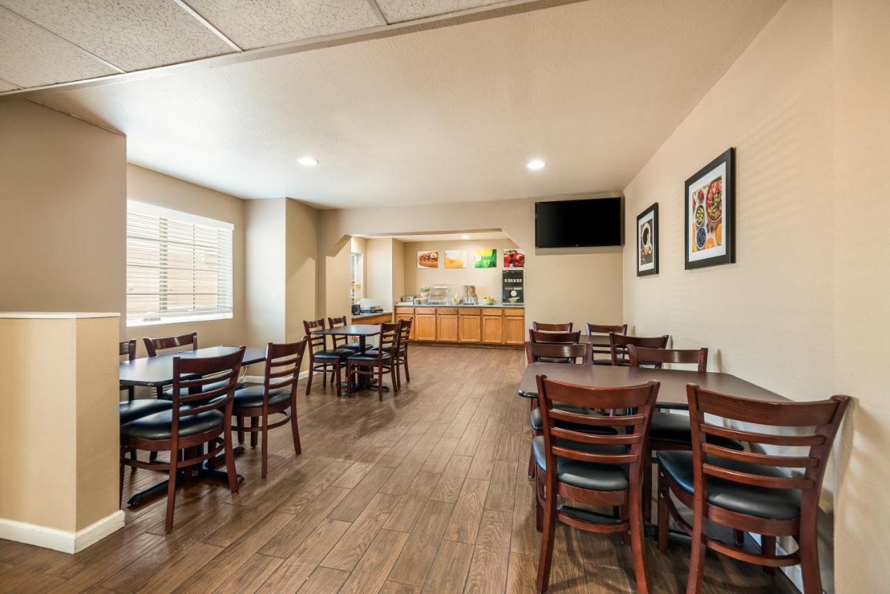 Quality Inn & Suites Near Nas Fallon Luaran gambar