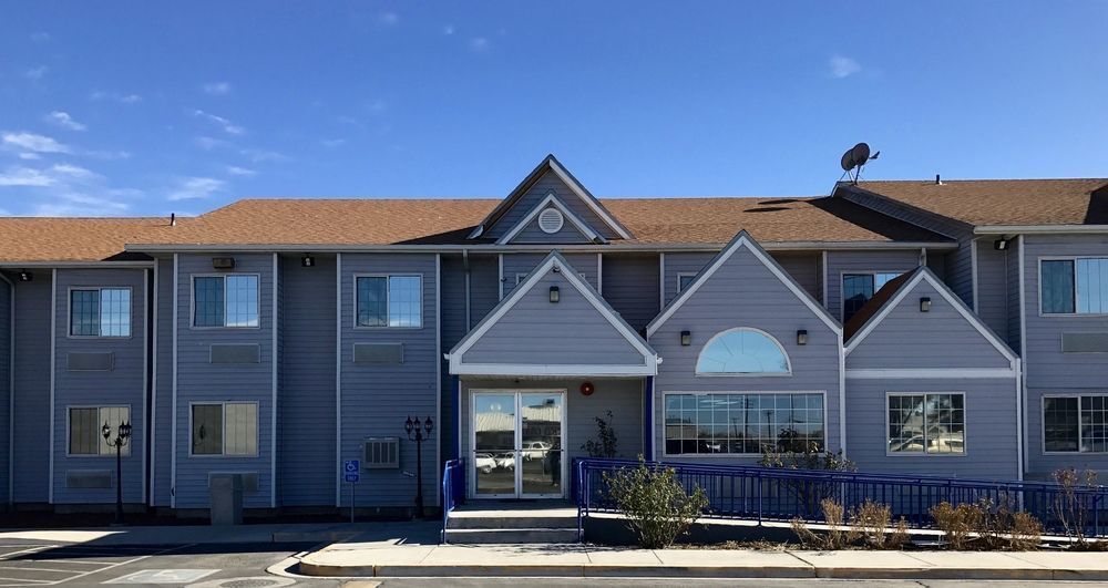 Quality Inn & Suites Near Nas Fallon Luaran gambar