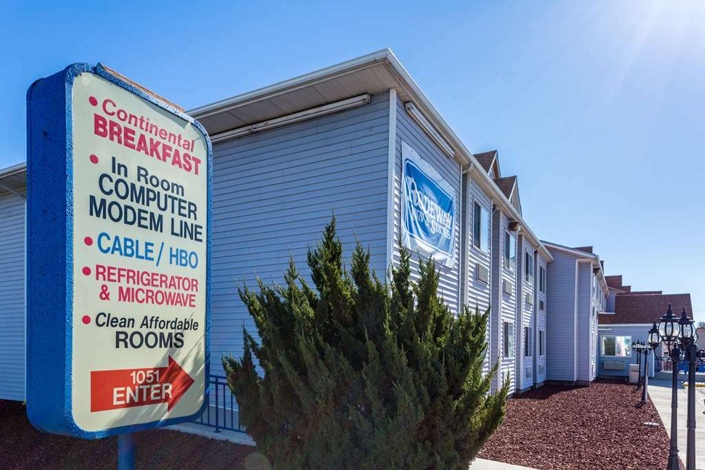 Quality Inn & Suites Near Nas Fallon Luaran gambar