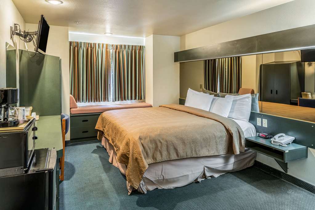 Quality Inn & Suites Near Nas Fallon Bilik gambar