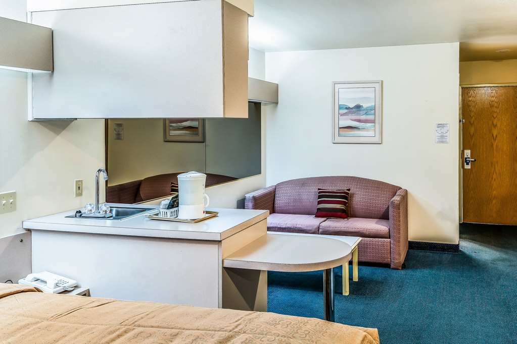 Quality Inn & Suites Near Nas Fallon Bilik gambar